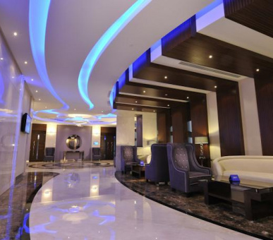 Фото The Diplomat Radisson Blu Hotel, Residence  12