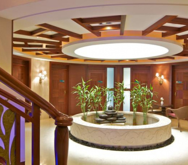 Фото The Diplomat Radisson Blu Hotel, Residence  10