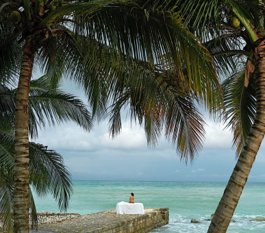 Картинка Round Hill Hotel 12 Фото Round Hill Hotel 12