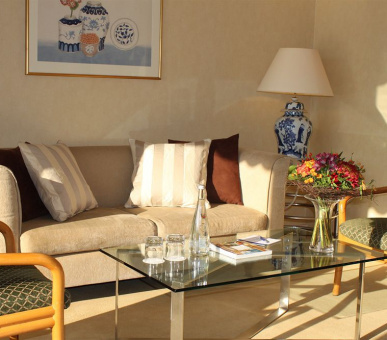 Фото Royal Plaza (Швейцария, Монтре) 19