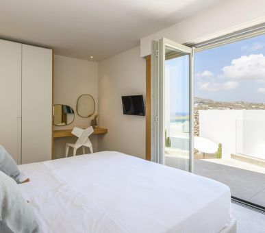 Картинка Pelagos South 9 Фото Pelagos South 9