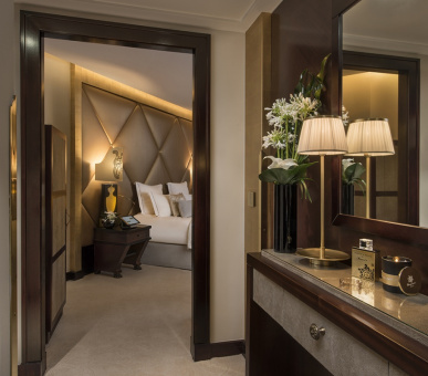 Фото Hotel Barriere Le Fouquet's 49