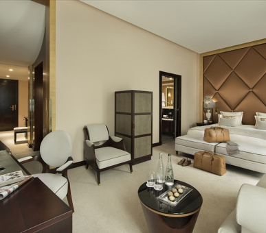 Фото Hotel Barriere Le Fouquet's 47