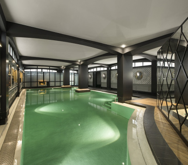 Фото Hotel Barriere Le Fouquet's 33