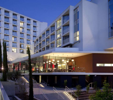 Фото Renaissance Arc De Triomphe  (Франция, Париж) 1