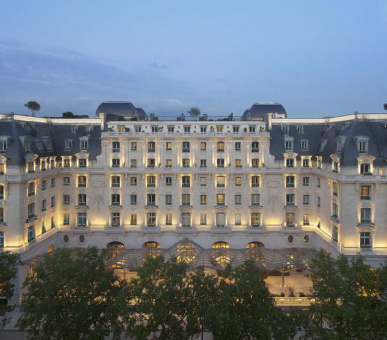 Фото The Peninsula Paris (Франция, Париж) 1