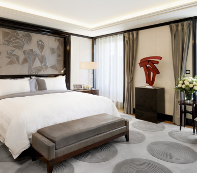 Фото The Peninsula Paris (Франция, Париж) 23