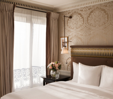 Фото La R?serve Paris Hotel 1