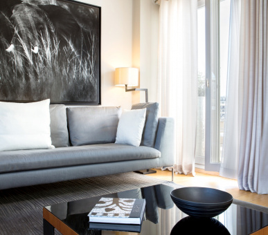 Фото La Reserve Apartments Paris 25