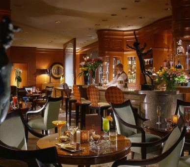 Фото Four Seasons Hotel Prague (Чехия, Прага) 2