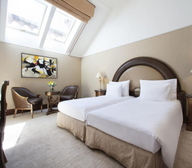 Фото Carlo IV 17