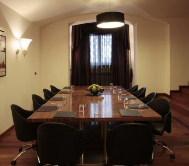 Фото Carlo IV 61