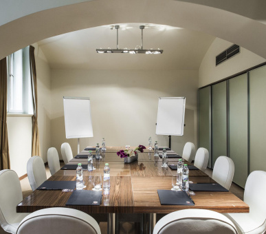 Фото Carlo IV 58