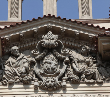 Фото Carlo IV 48