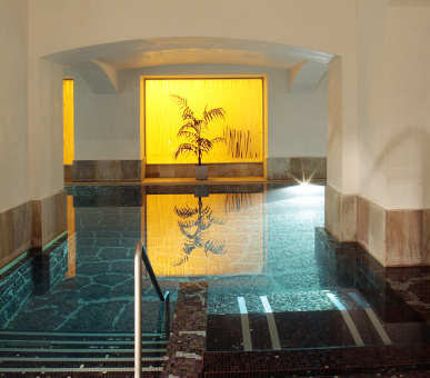 Фото Carlo IV 44