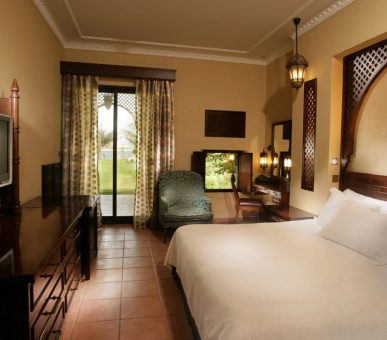 Фото Hilton Ras Al Khaimah Resort  5