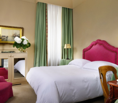 Фото Hotel D'Inghilterra 31