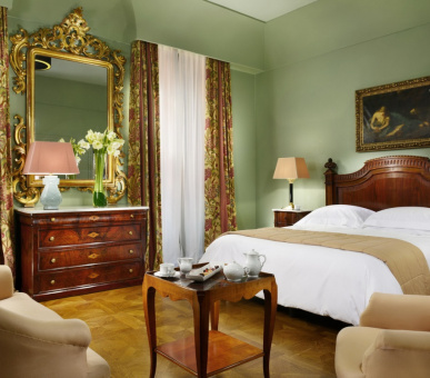 Фото Hotel D'Inghilterra 14