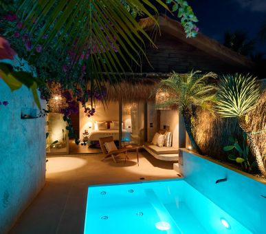 Фото Villa Beachfront Paradise 15