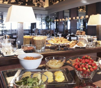 Картинка Park Hyatt Tokyo (Япония, Токио) 2 Фото Park Hyatt Tokyo (Япония, Токио) 2