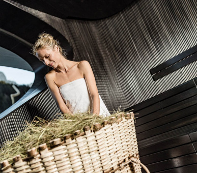 Фото Alpenroyal Grand Hotel 32