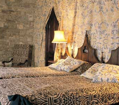 Фото Thornbury Castle (Великобритания, Замки Шотландии) 13