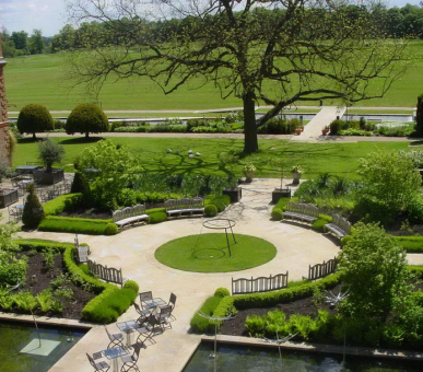 Фото The Grove 4