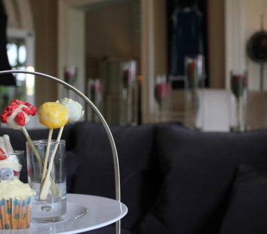 Фото The Grove 21