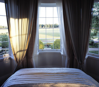 Фото The Grove 6