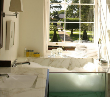 Фото The Grove 13