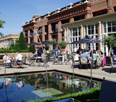 Фото The Grove 17