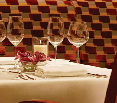 Фото Four Seasons Hotel Mumbai (Индия, Мумбай (Бомбей)) 4