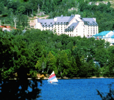 Картинка Fairmont Tremblant (Канада, Горы Лаврентия, штат Квебек) 6 Фото Fairmont Tremblant (Канада, Горы Лаврентия, штат Квебек) 6