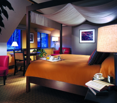 Картинка Fairmont Tremblant (Канада, Горы Лаврентия, штат Квебек) 17 Фото Fairmont Tremblant (Канада, Горы Лаврентия, штат Квебек) 17