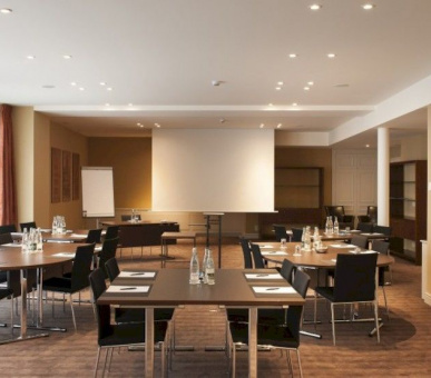 Картинка Dukes' Palace Bruges (Бельгия, Брюгге) 38 Фото Dukes' Palace Bruges (Бельгия, Брюгге) 38