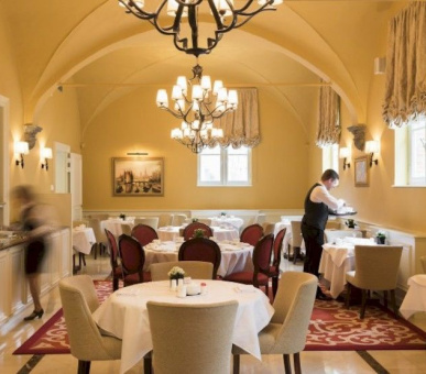 Картинка Dukes' Palace Bruges (Бельгия, Брюгге) 28 Фото Dukes' Palace Bruges (Бельгия, Брюгге) 28