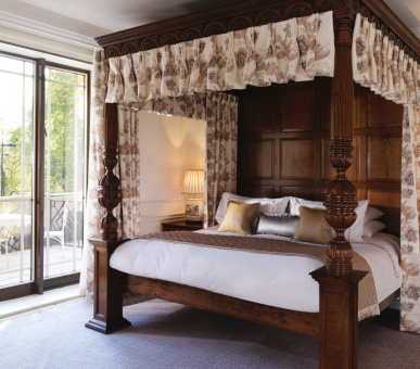 Фото The Dorchester 69