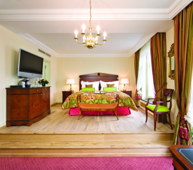 Картинка Fairmont Hotel Vier Jahreszeiten (Германия, Гамбург) 9 Фото Fairmont Hotel Vier Jahreszeiten (Германия, Гамбург) 9