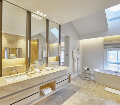 Картинка Como The Treasury 9 Фото Como The Treasury 9