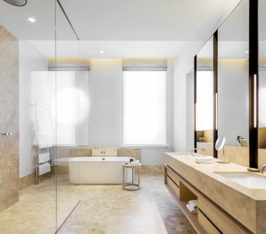 Картинка Como The Treasury 10 Фото Como The Treasury 10